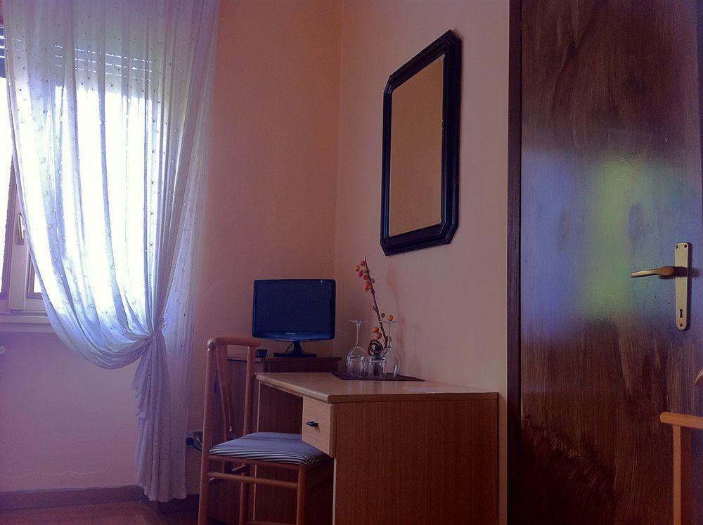 סאלו Guest House Villa De Ros מראה חיצוני תמונה