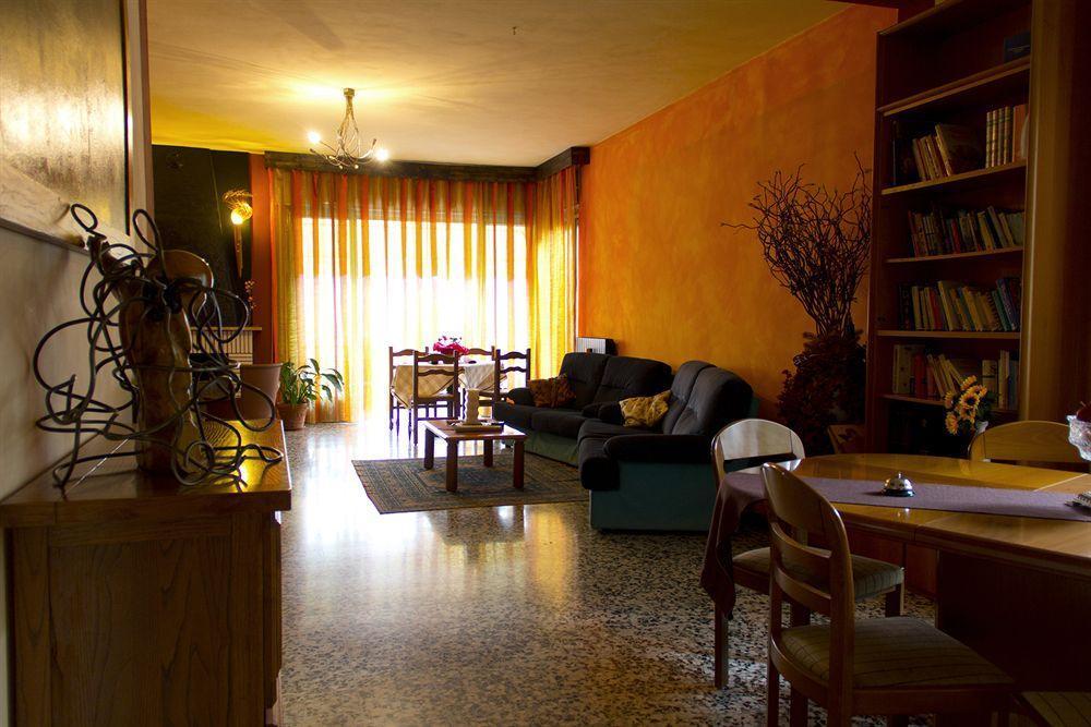 סאלו Guest House Villa De Ros מראה חיצוני תמונה