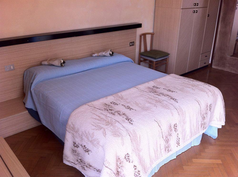 סאלו Guest House Villa De Ros מראה חיצוני תמונה